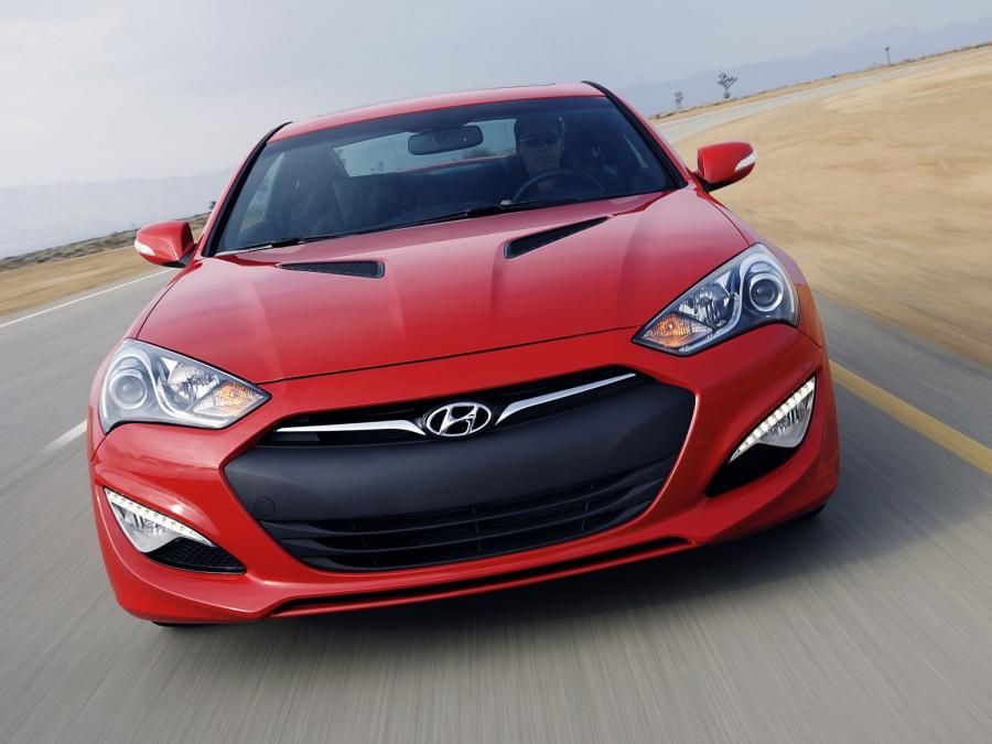  Hyundai Genesis Coupe 2012 года  (US) (фото 7 из 15)